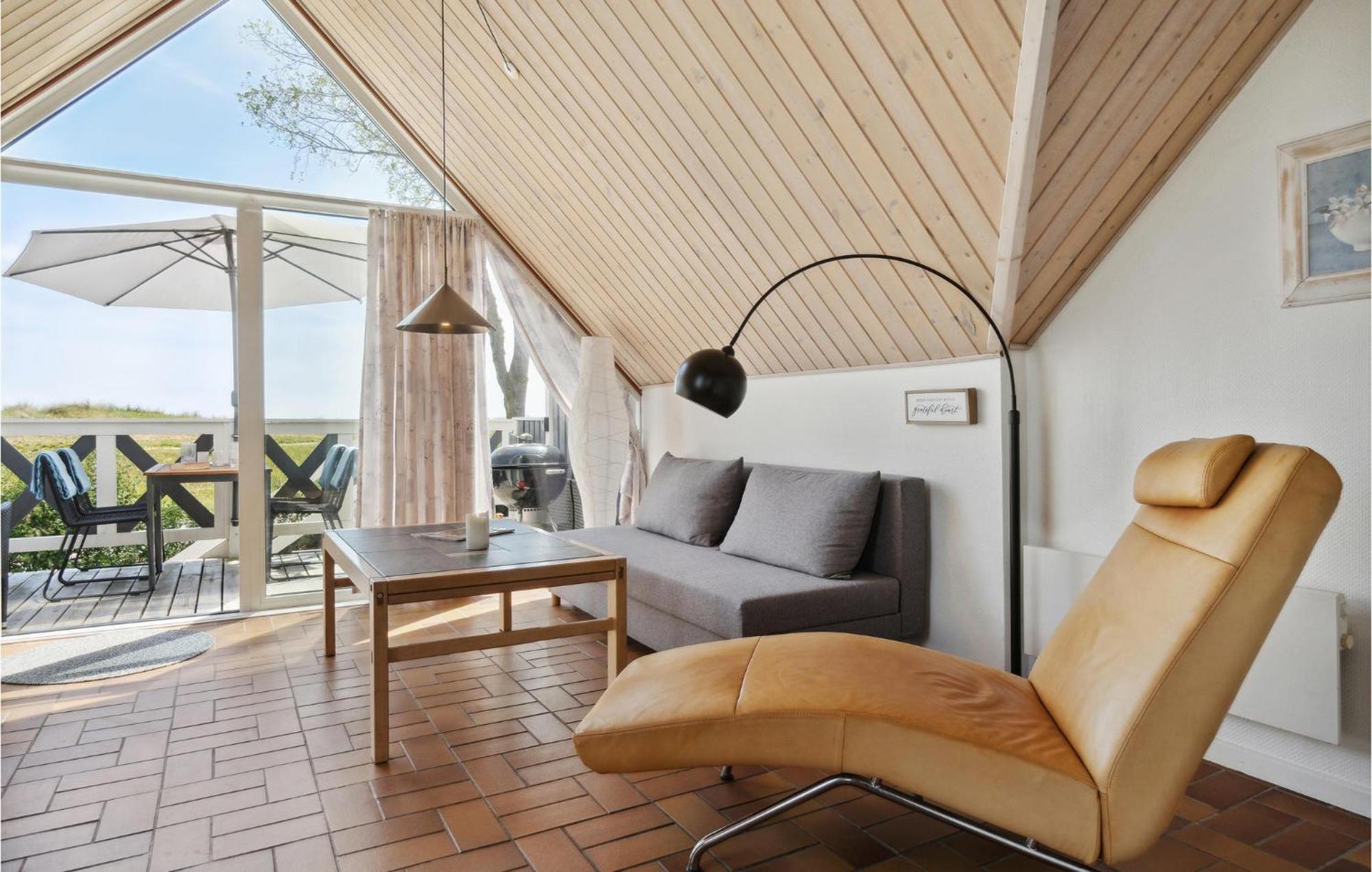 1 Bedroom Nice Apartment In Idestrup Bøtø By Buitenkant foto